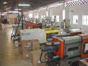 模具 广州市番禺区冠庆五金塑料制品厂